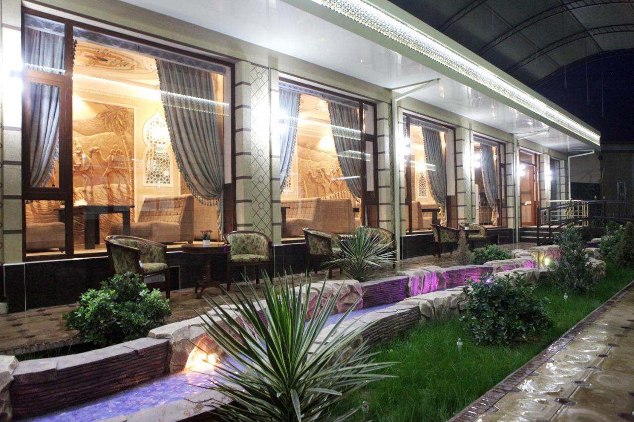 Hotel Naxshab Qarshi Exterior foto