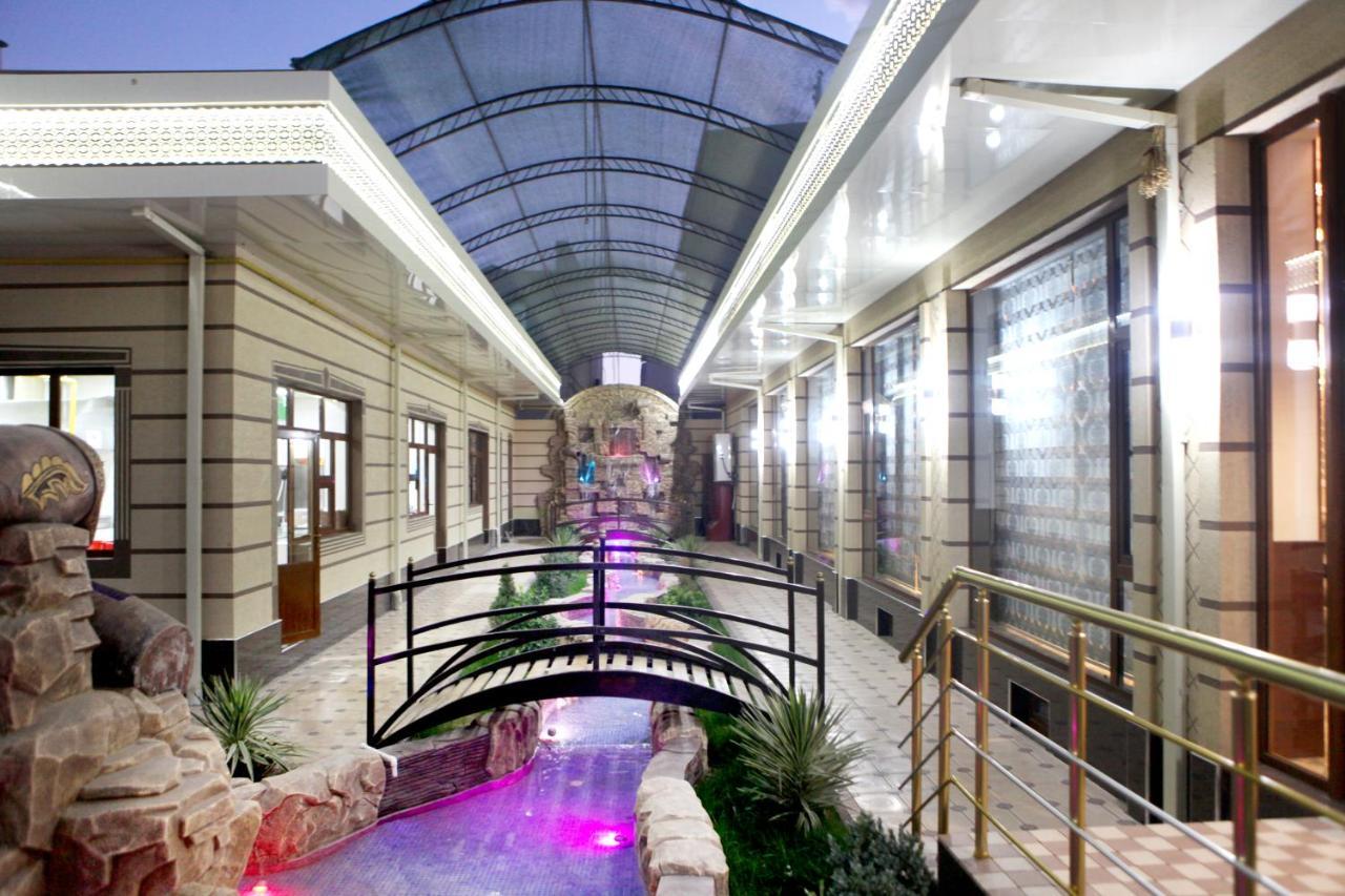 Hotel Naxshab Qarshi Exterior foto