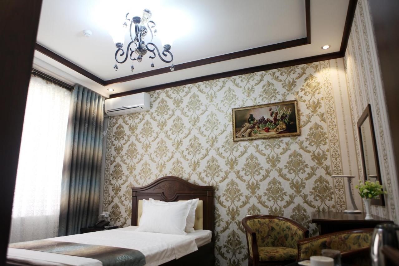 Hotel Naxshab Qarshi Exterior foto