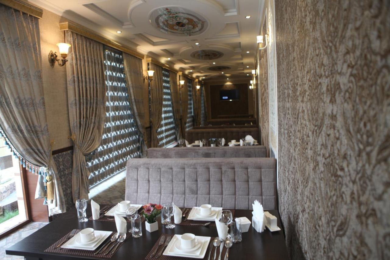 Hotel Naxshab Qarshi Exterior foto