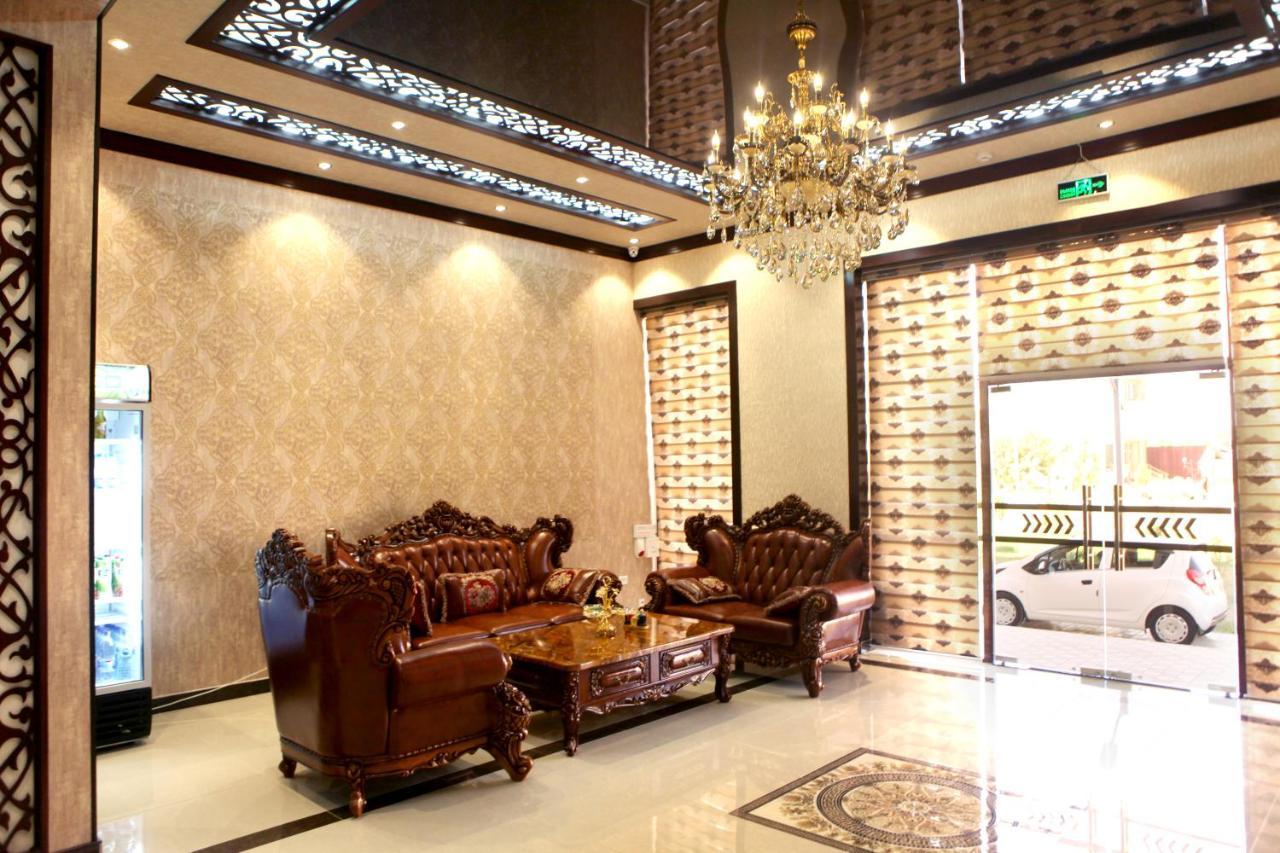 Hotel Naxshab Qarshi Exterior foto