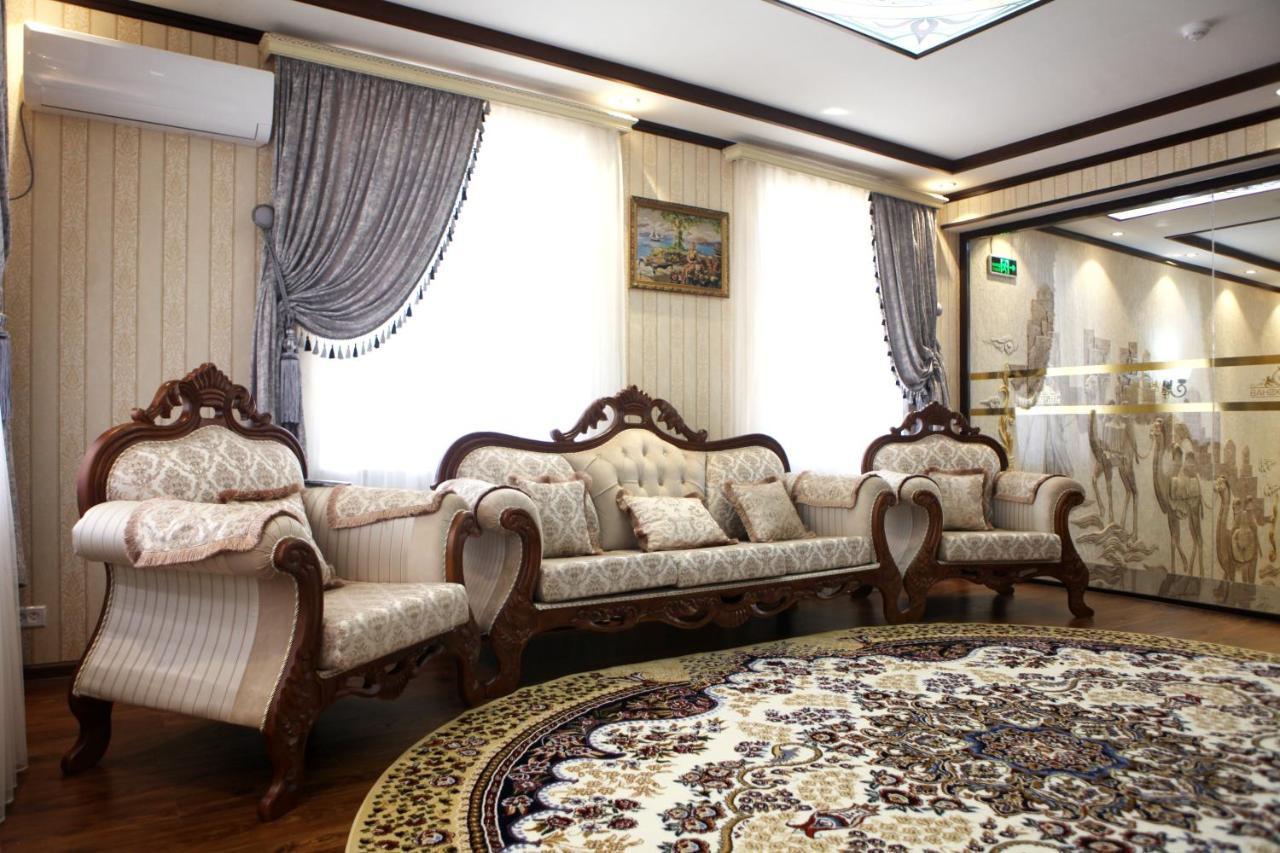 Hotel Naxshab Qarshi Exterior foto