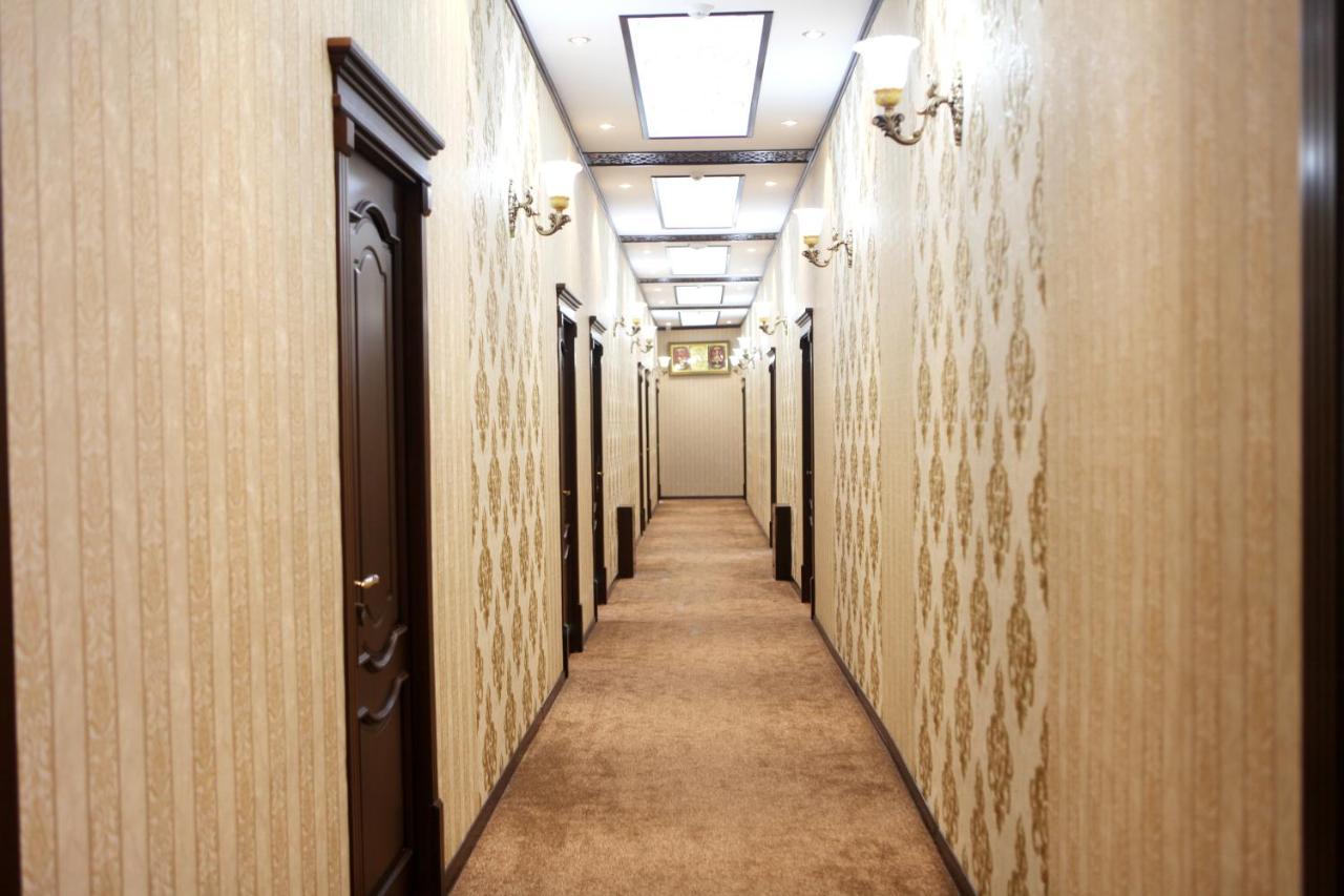 Hotel Naxshab Qarshi Exterior foto