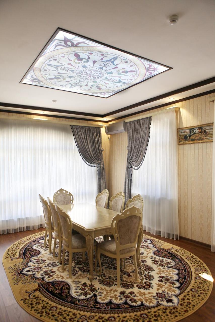Hotel Naxshab Qarshi Exterior foto